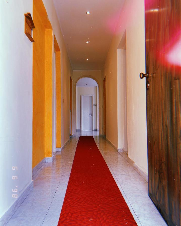 La Casa Del Giglio Hotel Albenga Exterior foto